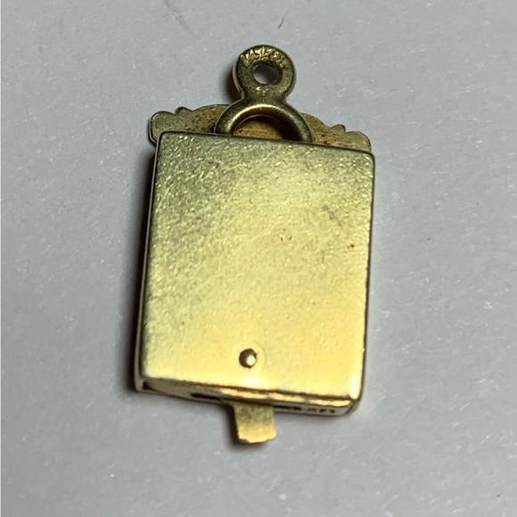 14K Yellow Gold Articulated 3D Punch and Judy Theater Charm Pendant Antique? - Picture 3 of 11